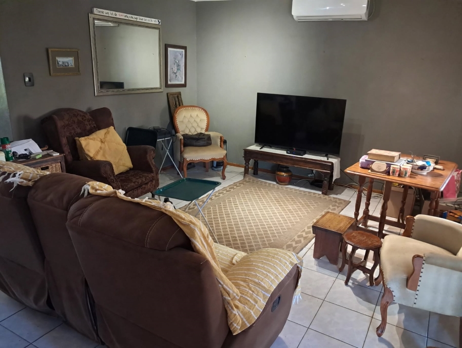 3 Bedroom Property for Sale in Safari Gardens North West